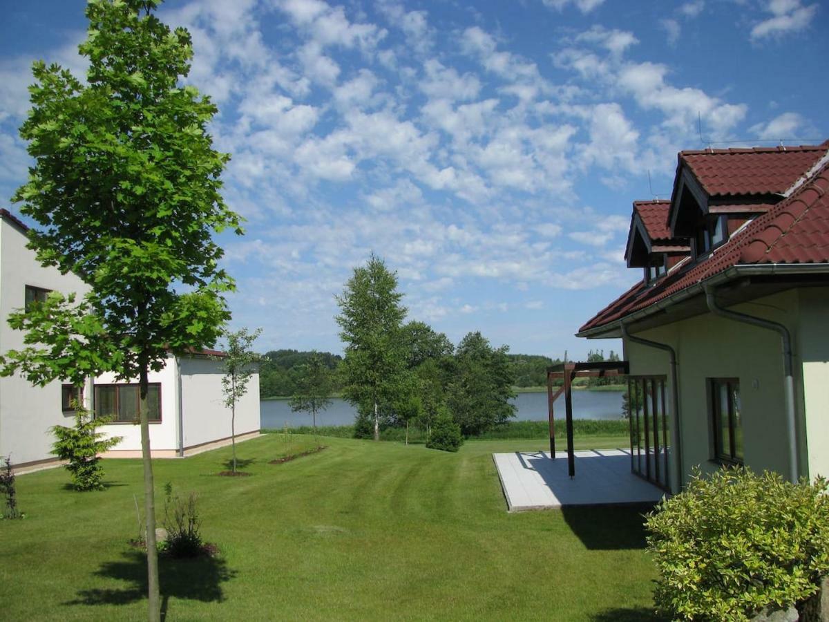 Obora 827 *