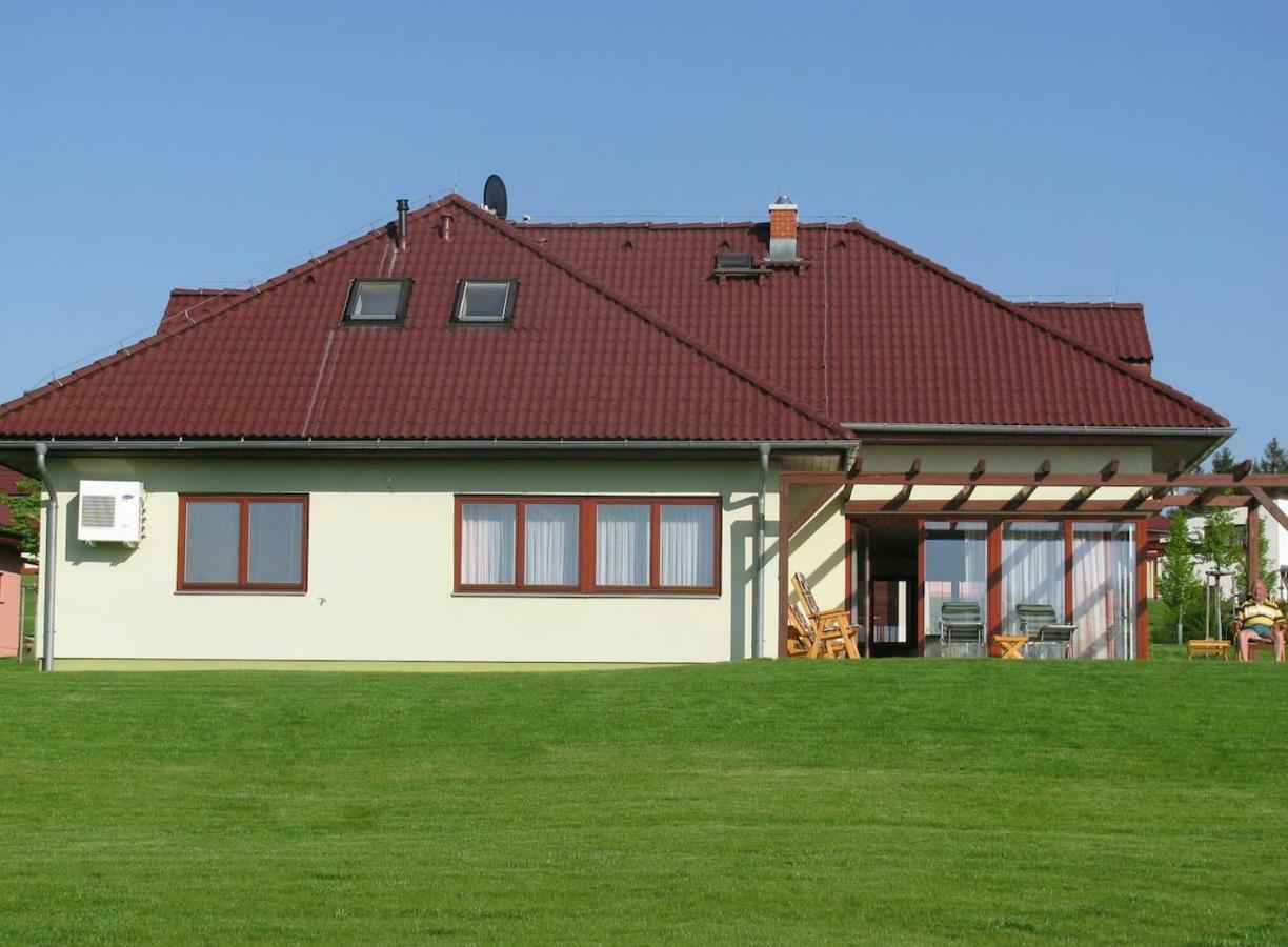Obora 827 Villa Nova Bystrice