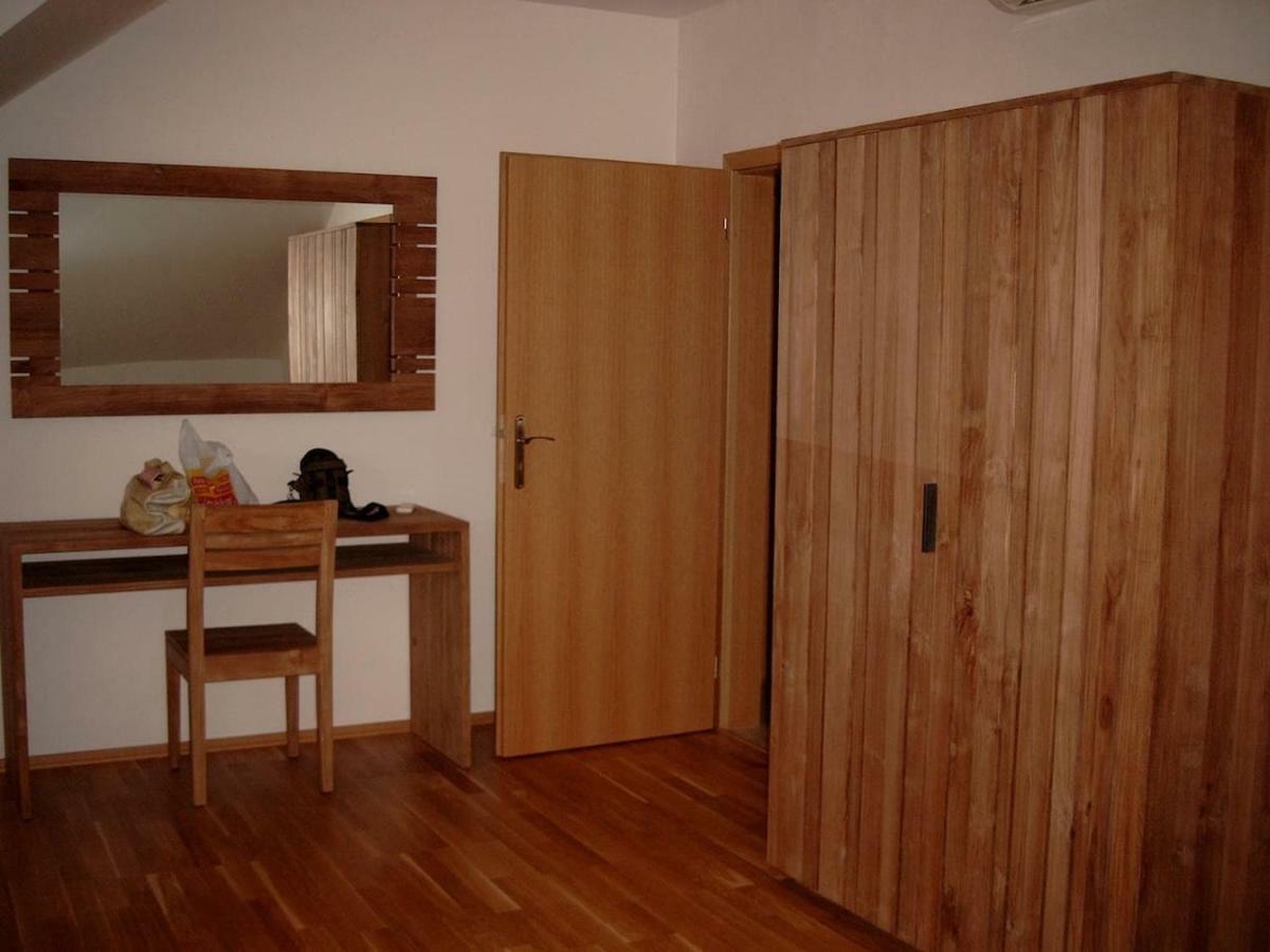 Obora 827 Villa Nova Bystrice